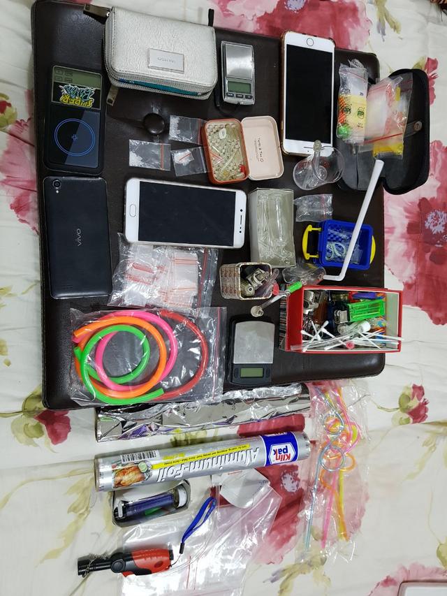 Tiga Anak Elvy Sukaesih Ketahuan Pesta Narkoba di Kamar