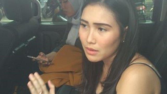 Blak Blakan Ayu Ting Ting Soal Hubungan Dengan Pria Turki Ender - 