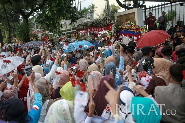 MUI Jabar Fatwakan People Power Haram