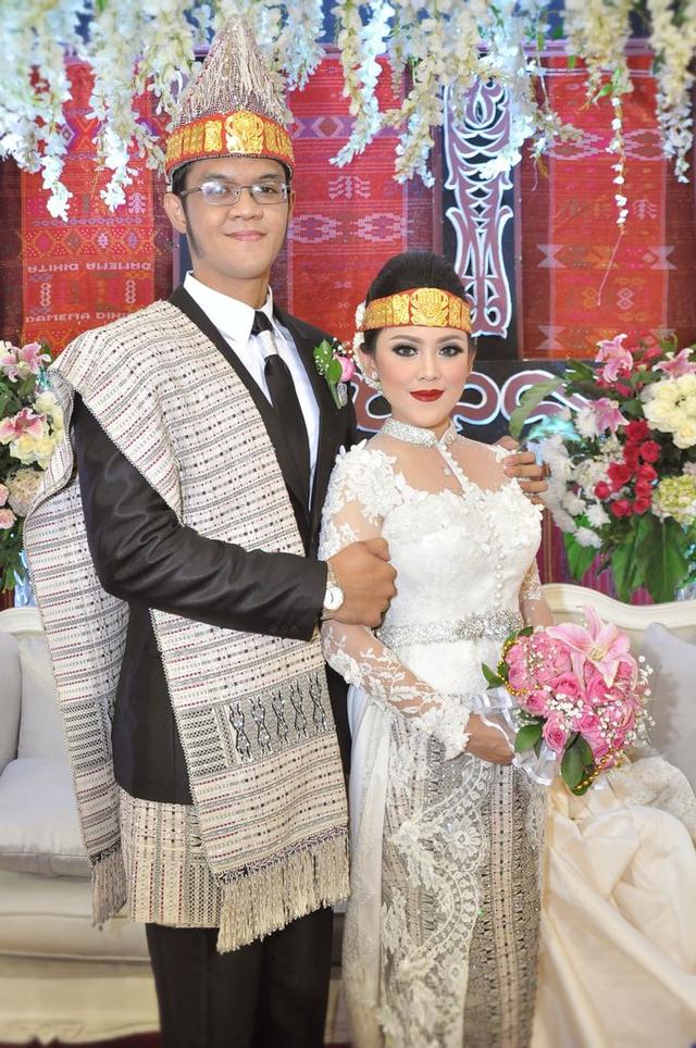 50 Model Kebaya Pengantin Modern Dan Tradsional Terlengkap