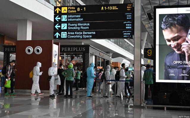 Ribuan%20Orang%20Tiba%20di%20RI%20Positif%20COVID-19%20Meski%20Bawa%20Surat%20Negatif%2C%20Kemenkes%20Ambil%20Langkah%20Ini